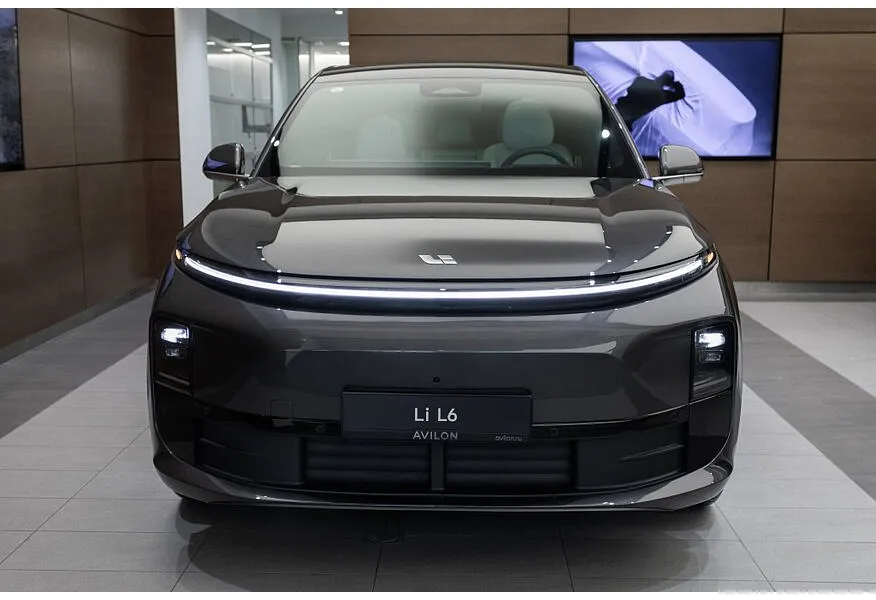 Li Auto L6 1.5 AT 4WD (150 л.с.) Pro Серый в АВИЛОН. Слайд №3