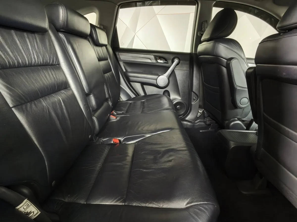 Honda CR-V 2.4 AT 4WD (166 л.с.) Серебристый в АВИЛОН. Слайд №15
