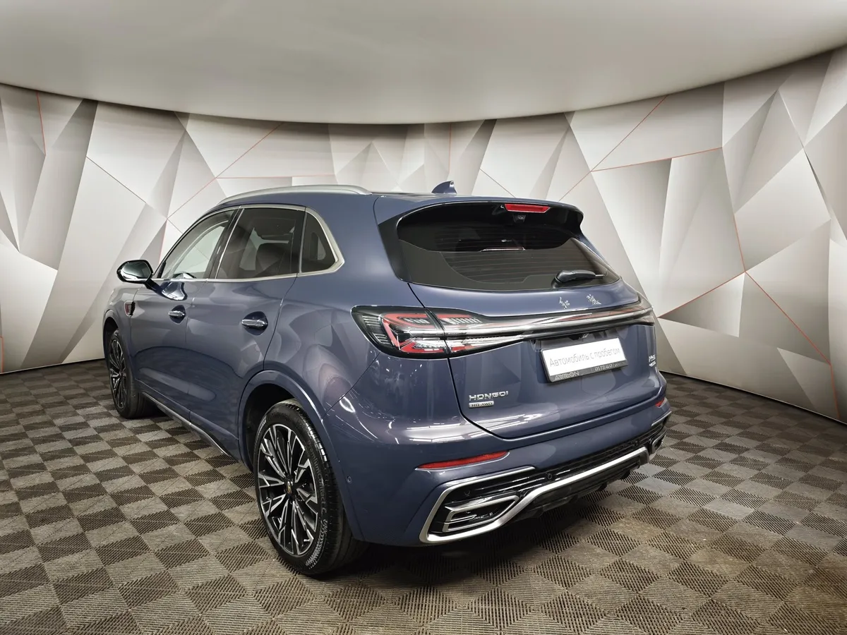 Hongqi HS5 2.0T AT 4WD (245 л.с.) Делюкс Коричневый в АВИЛОН. Слайд №4
