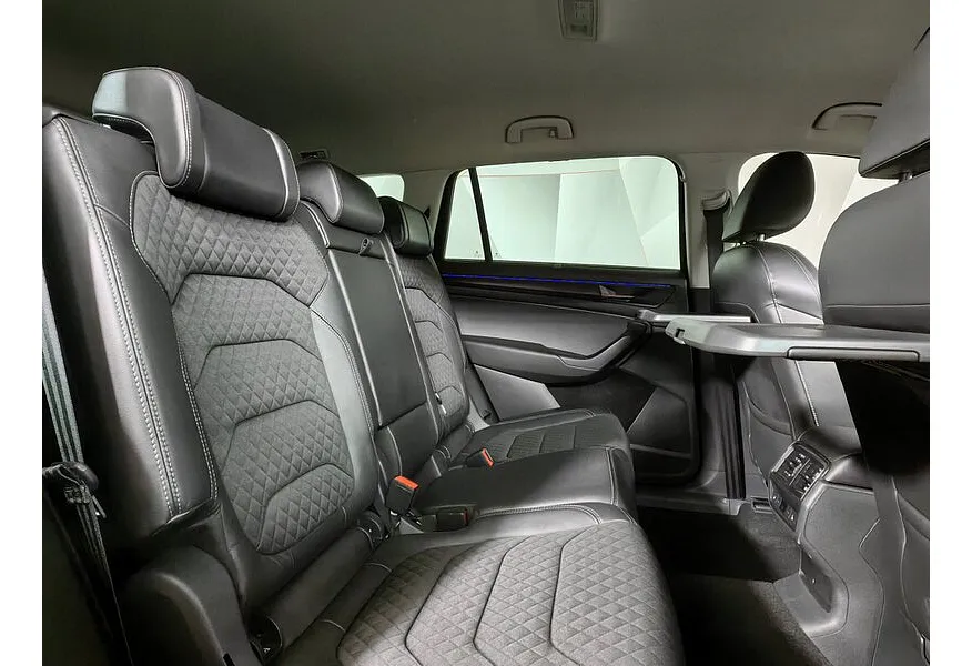 Skoda Kodiaq 2.0 TSI DSG 4X4 (180 л.с.) Черный в АВИЛОН. Слайд №16