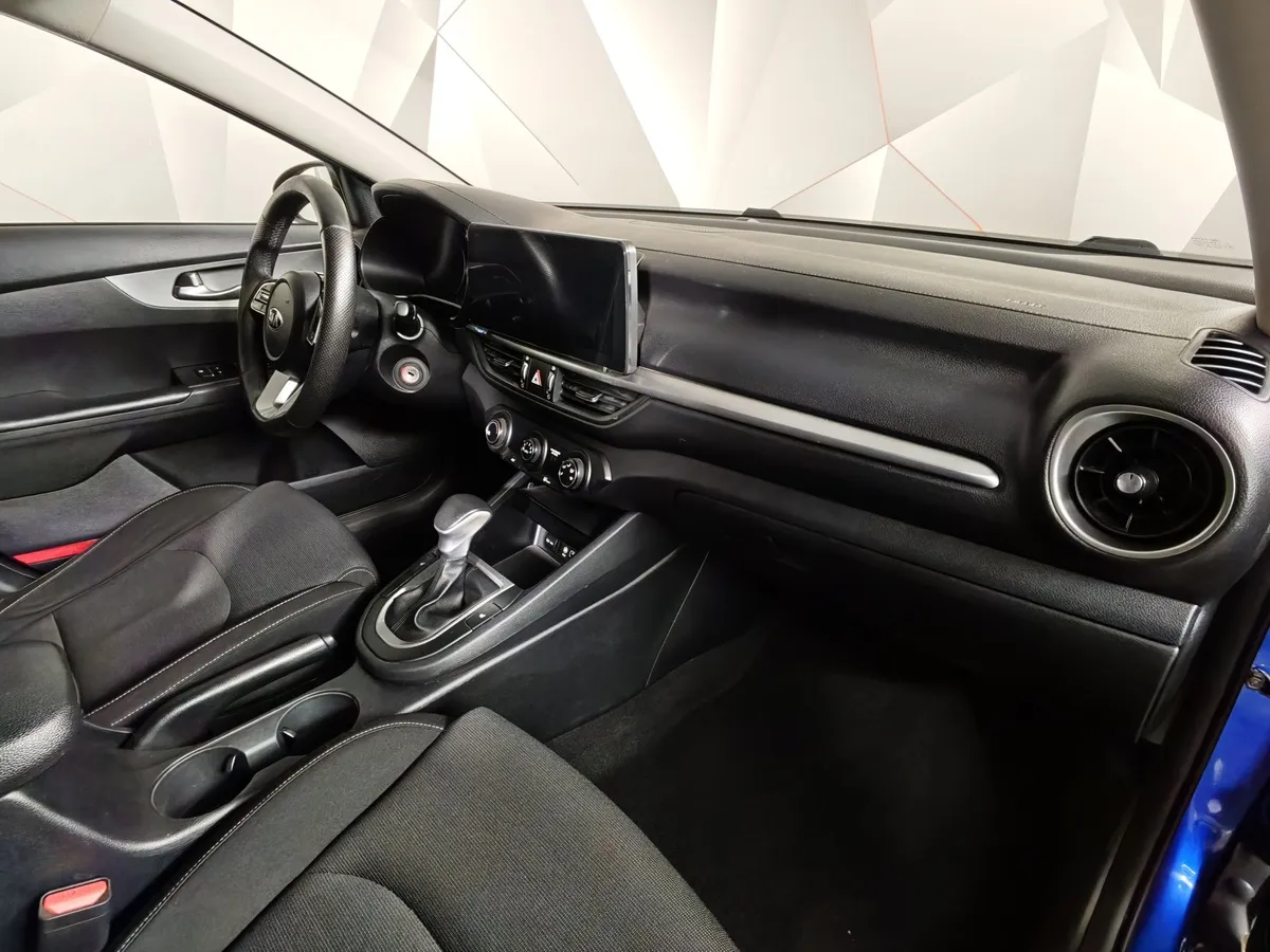 Kia Cerato 2.0 MPI AT (150 л.с.) Comfort Синий в АВИЛОН. Слайд №13