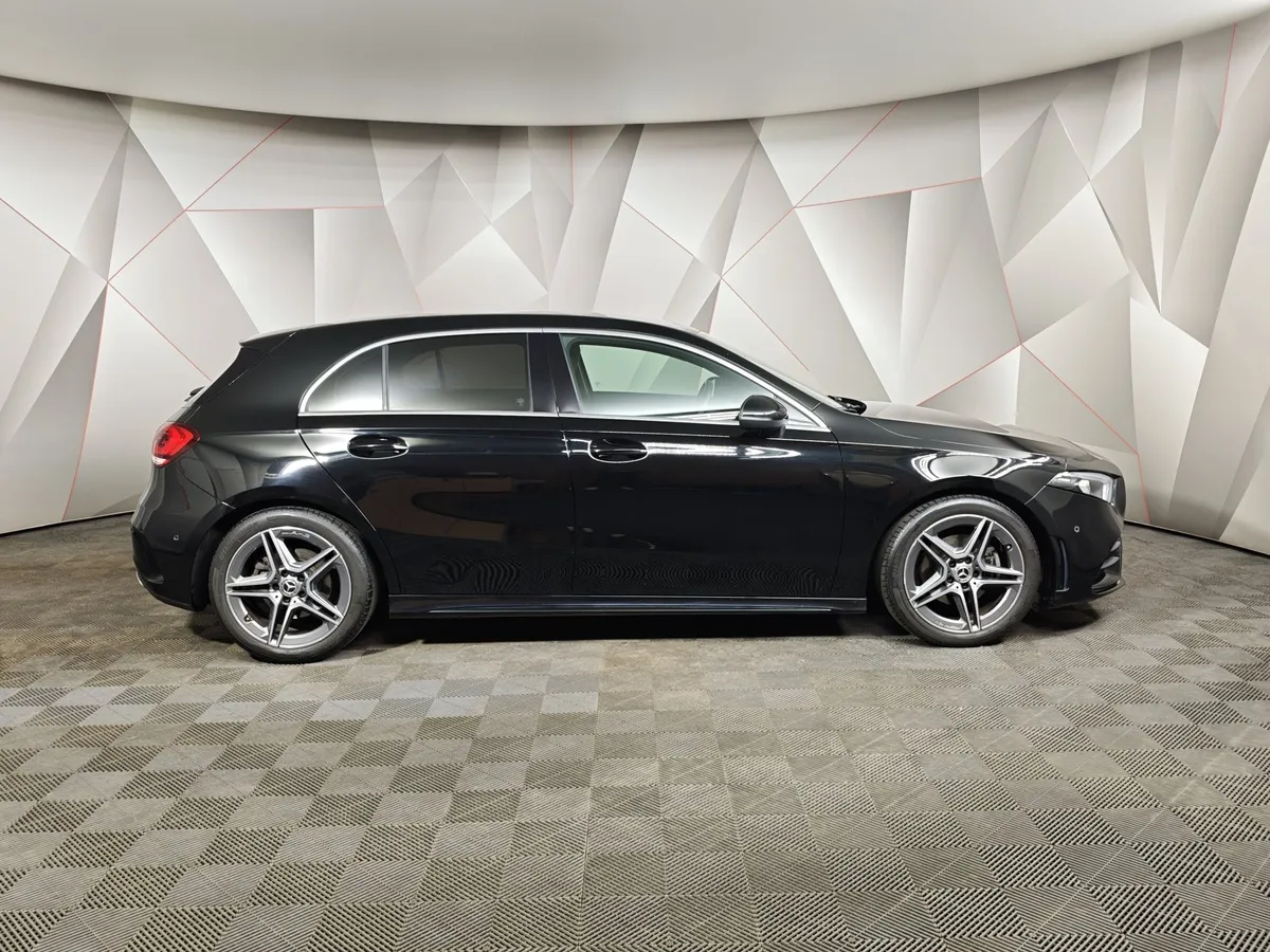 Mercedes-Benz A-Класс A 200 7G-DCT (150 л.с.) Sport Черный в АВИЛОН. Слайд №6