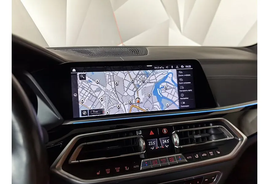 BMW X5 M50d Steptronic xDrive (400 л.с.) M Special Черный в АВИЛОН. Слайд №18