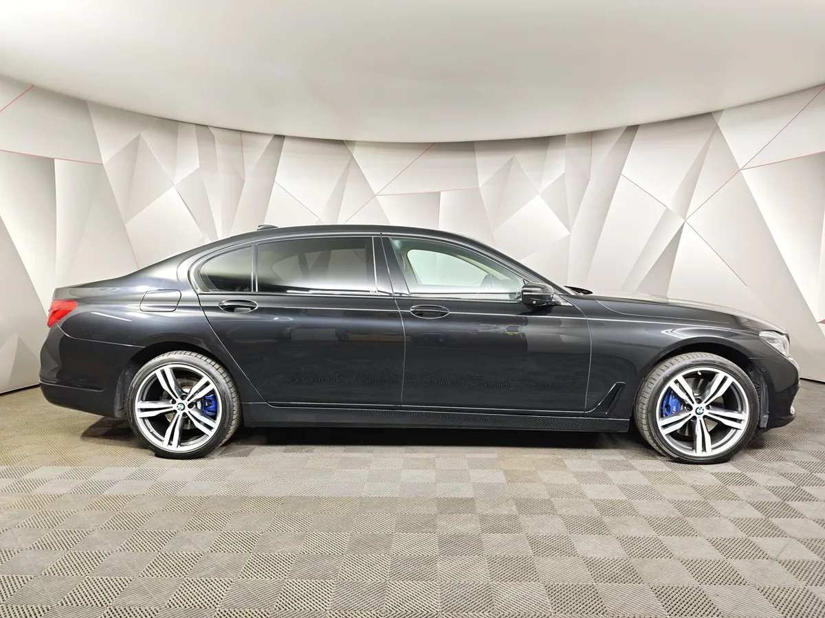 BMW 7 серия 730Ld xDrive Steptronic (249 л.с.) Base Локальная сборка Черный в АВИЛОН. Слайд №6