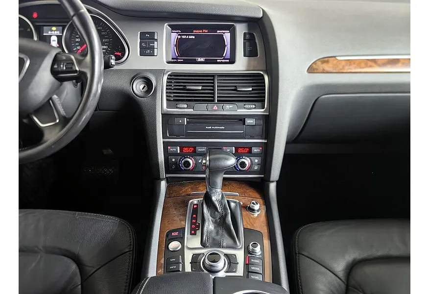 Audi Q7 3.0 TDI tiptronic quattro (245 л.с.) Белый в АВИЛОН. Слайд №15
