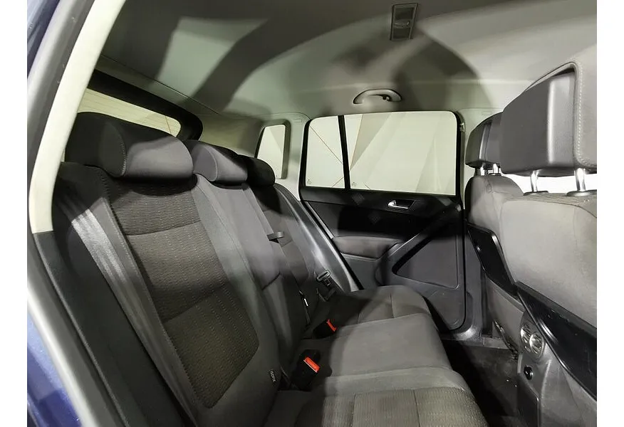 Volkswagen Tiguan 1.4 TSI BlueMotion MT (122 л.с.) Trend & Fun Синий в АВИЛОН. Слайд №16