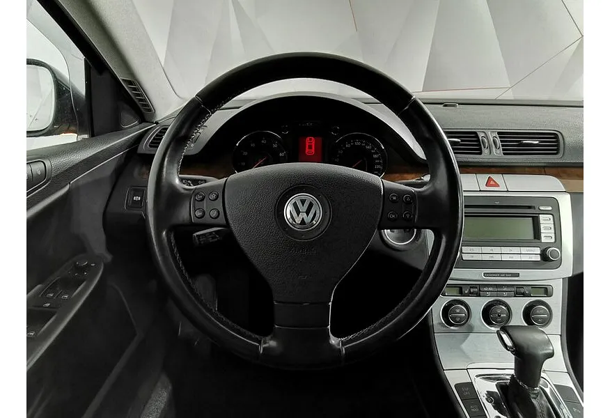 Volkswagen Passat 1.8 TSI AT (160 л.с.) Синий в АВИЛОН. Слайд №20