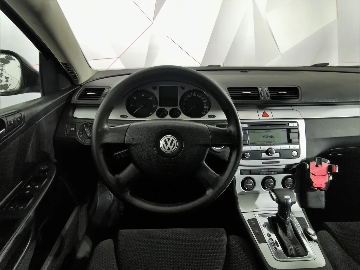 Volkswagen Passat 2.0 TDI DSG (140 л.с.) Черный в АВИЛОН. Слайд №17