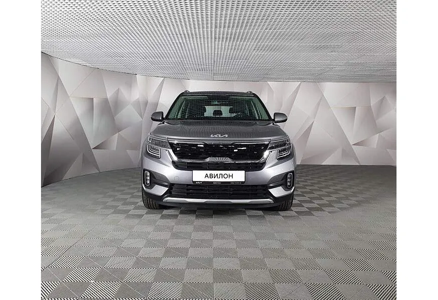 Kia Seltos 1.5 2WD CVT (115 л.с.) Deluxe Серый в АВИЛОН. Слайд №2