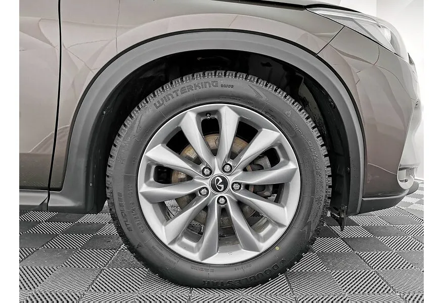 Infiniti QX50 2.0 VC-T CVT AWD (249 л.с.) Коричневый в АВИЛОН. Слайд №9