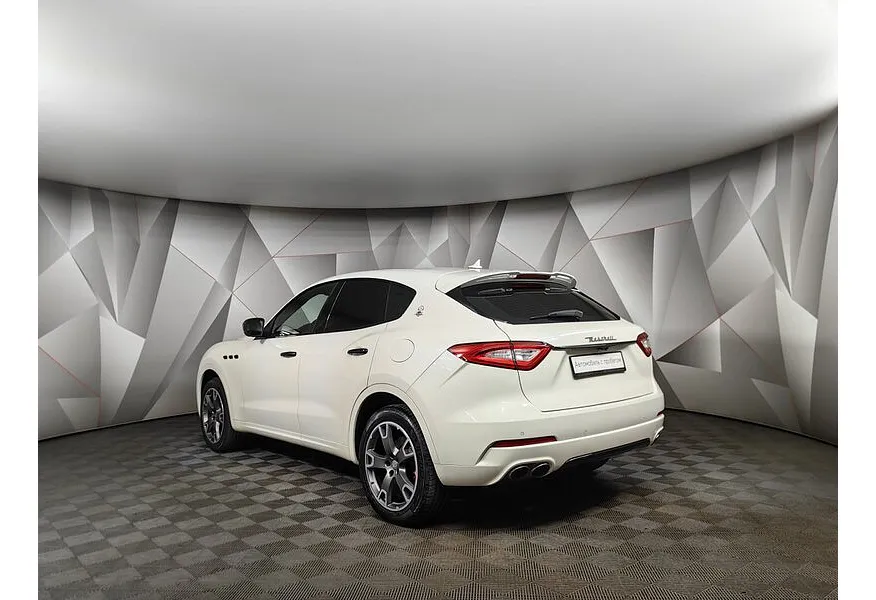 Maserati Levante 3.0 V6 AT (350 л.с.) Белый в АВИЛОН. Слайд №4