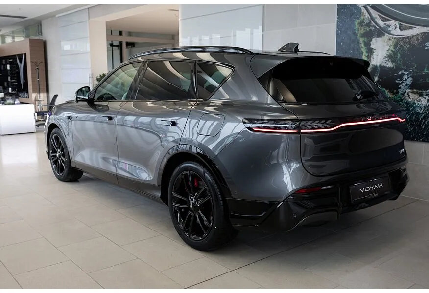 Voyah Free EVR 1.5 AT AWD (510 л.с.) Sport + Серый в АВИЛОН. Слайд №4