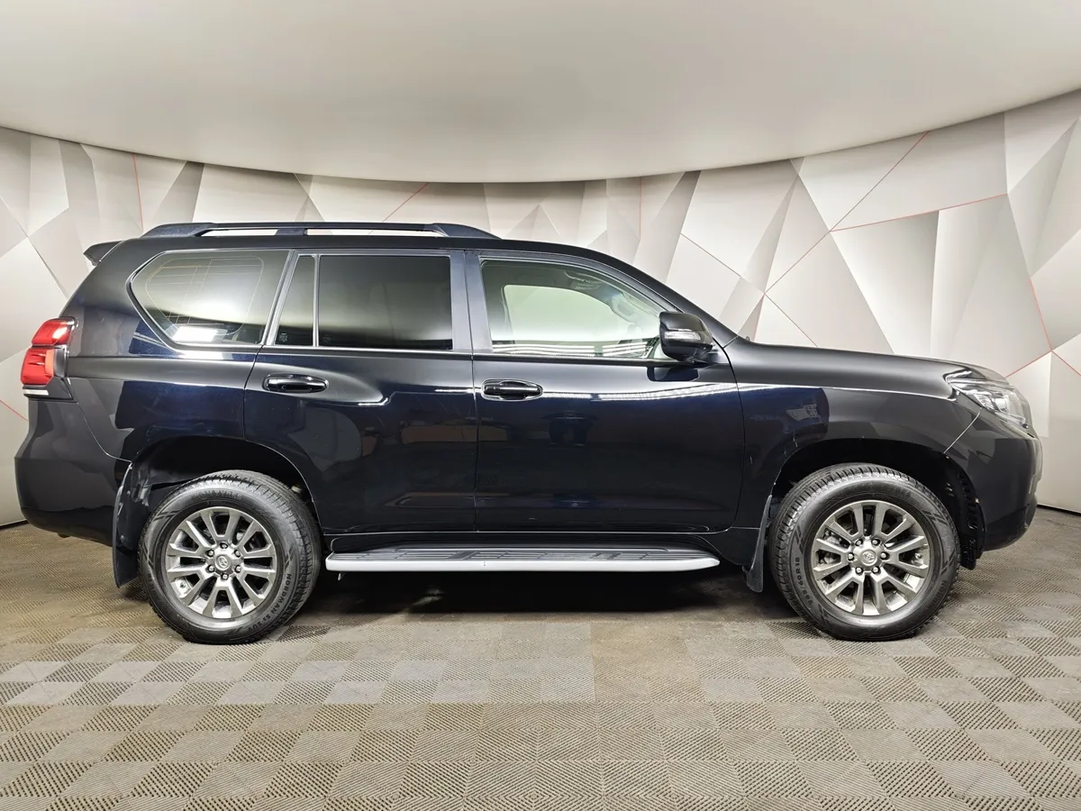 Toyota Land Cruiser Prado 4.0 AT AWD (249 л.с.) Черный в АВИЛОН. Слайд №6