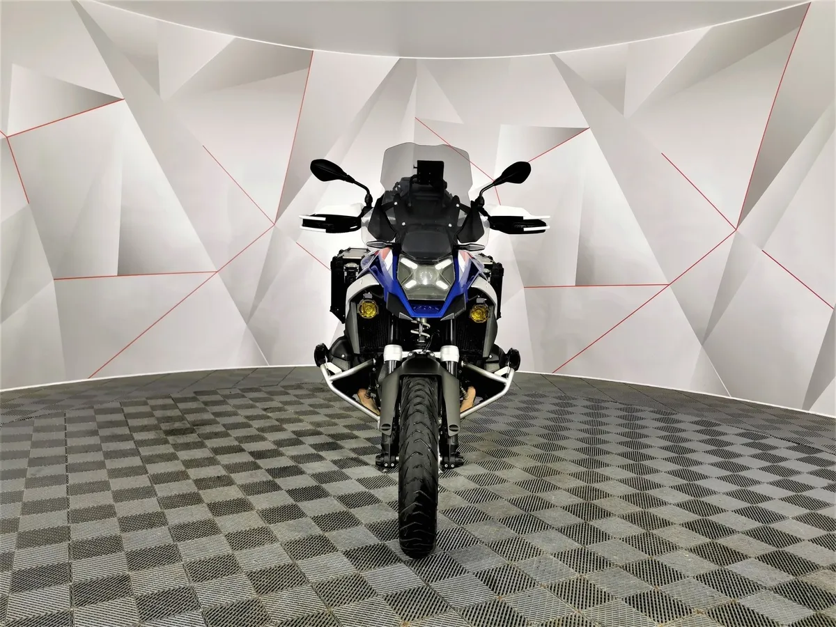 BMW Motorrad R 1300 GS R 1300 GS 1300 см³ (145) 1300 Синий в АВИЛОН. Слайд №7