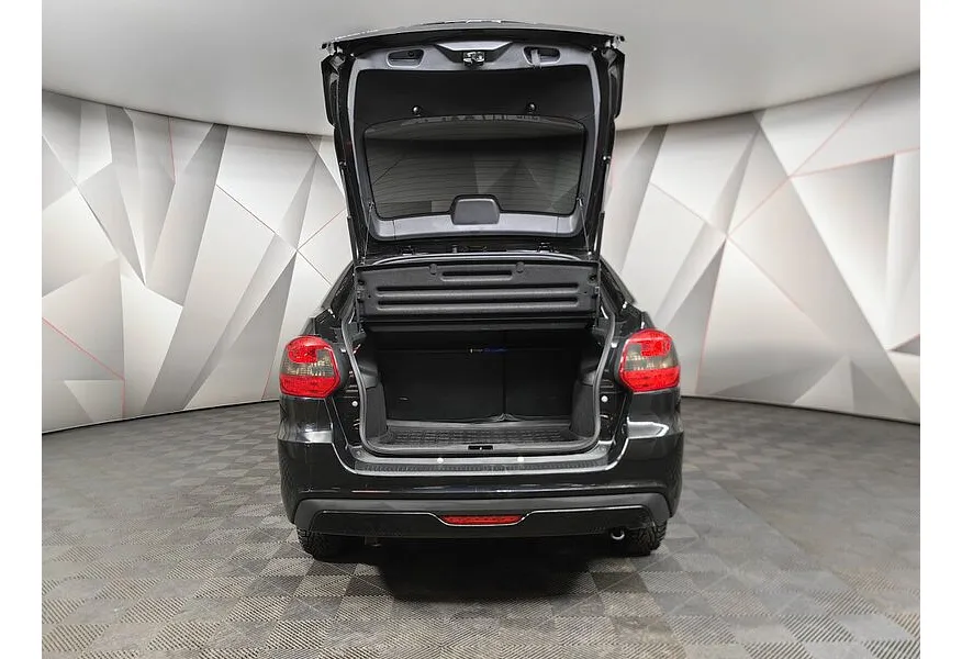 ВАЗ (Lada) Granta 1.6 MT (90 л.с.) Comfort Черный в АВИЛОН. Слайд №11