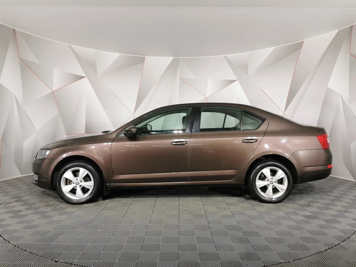 Skoda Octavia 1.6 AT (110 л.с.) Коричневый в АВИЛОН. Слайд №5