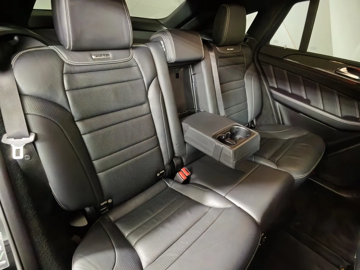 Mercedes-Benz GLE Купе AMG 63 4MATIC 7G-TRONIC (557 л.с.) Черный в АВИЛОН. Слайд №17