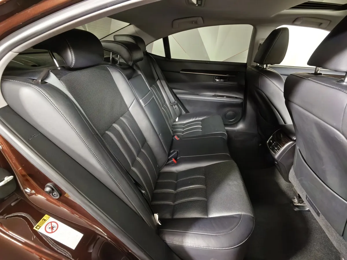 Lexus ES 250 AT (184 л.с.) Коричневый в АВИЛОН. Слайд №16