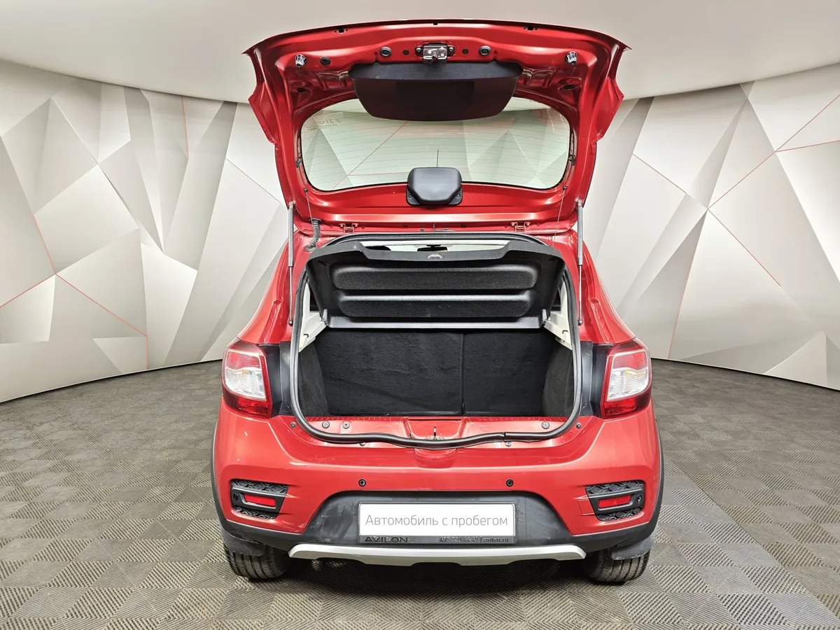 Renault Sandero 1.6 AT (102 л.с.) Drive Красный в АВИЛОН. Слайд №12