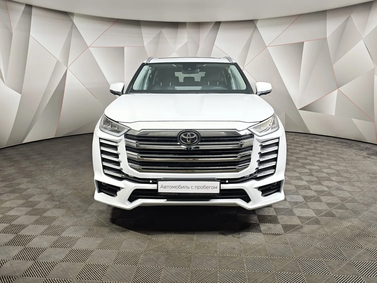 Toyota Highlander 2.0T AT 4WD (248 л.с.) Noble Version Белый в АВИЛОН. Слайд №7