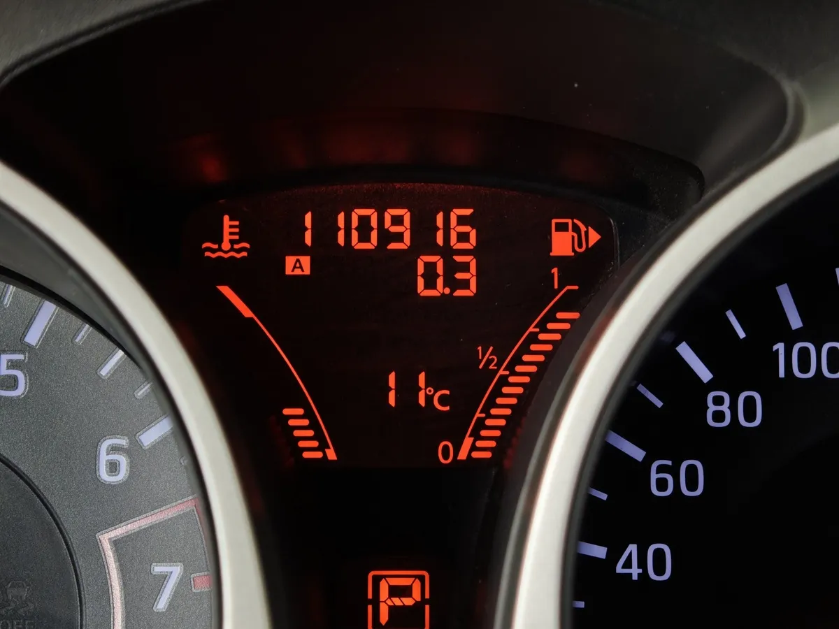 Nissan Juke 1.6 turbo CVT AWD (190 л.с.) Серый в АВИЛОН. Слайд №17