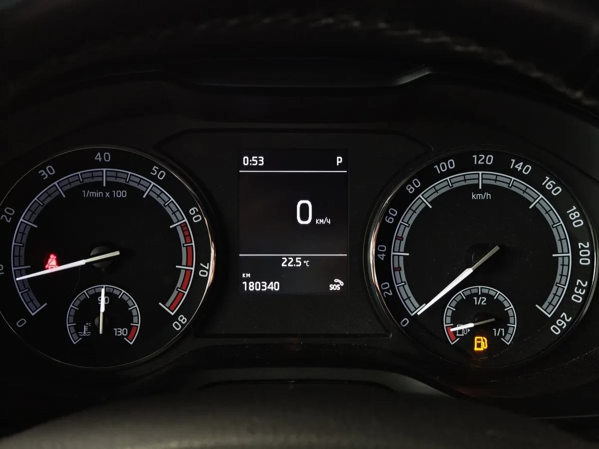 Skoda Kodiaq 2.0 TSI DSG 4X4 (180 л.с.) Серый в АВИЛОН. Слайд №18