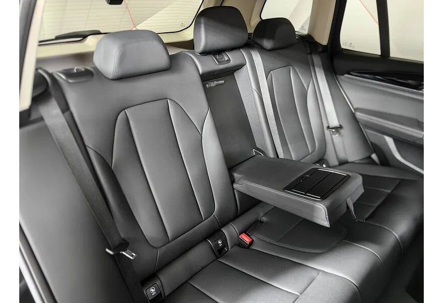 BMW X3 xDrive20i AT (184 л.с.) Черный в АВИЛОН. Слайд №14