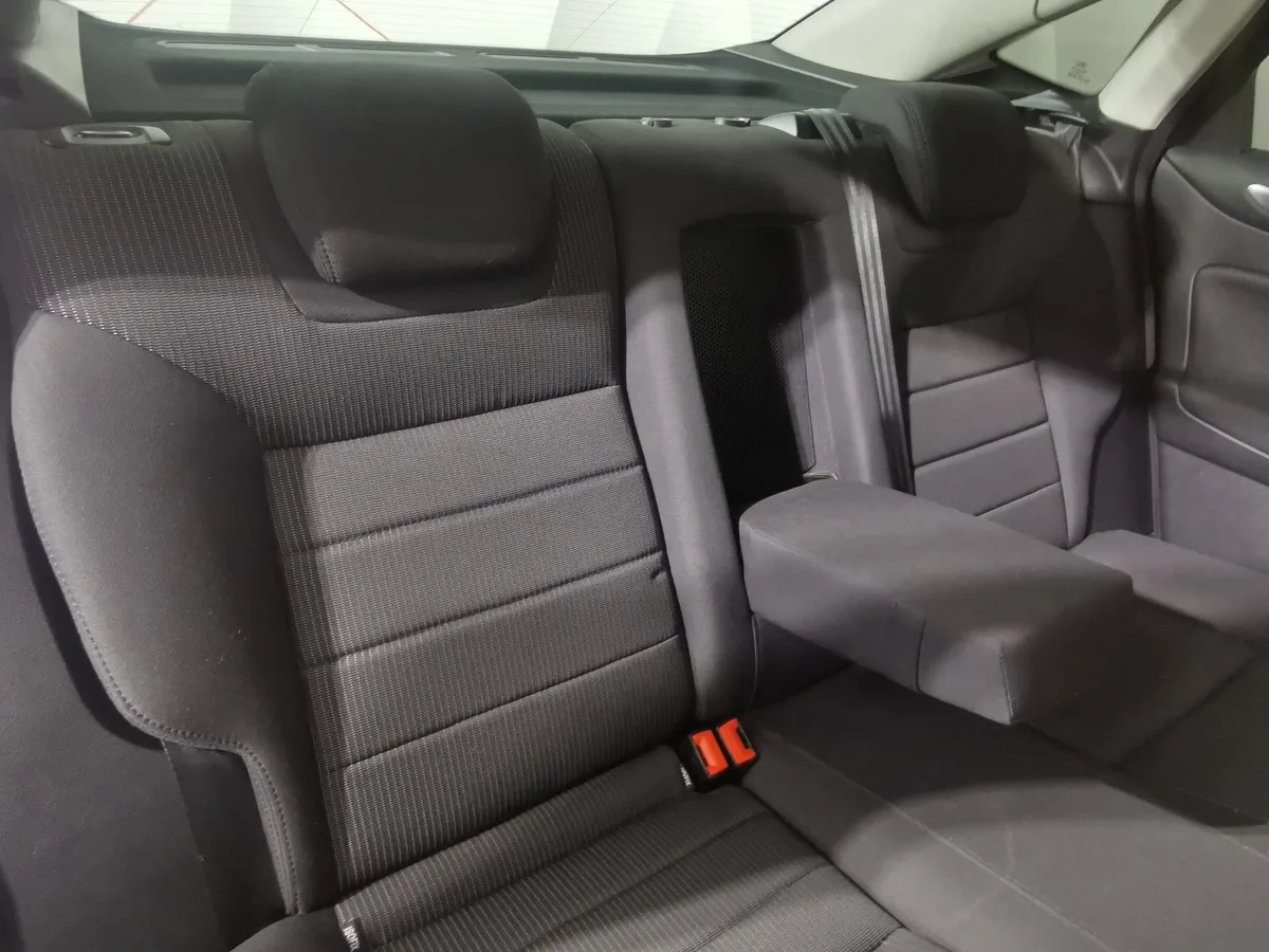 Ford Mondeo 2.0 EcoBoost PowerShift (200 л.с.) Titanium Черный в АВИЛОН. Слайд №16