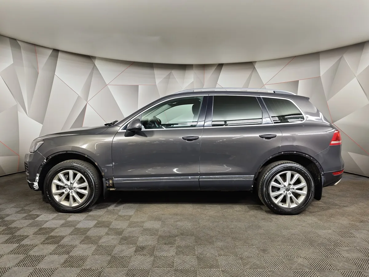 Volkswagen Touareg 3.6 FSI Tiptronic 4Motion (249 л.с.) V6 FSI Серый в АВИЛОН. Слайд №5