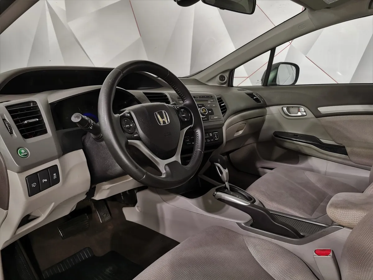 Honda Civic 1.8 AT (142 л.с.) Черный в АВИЛОН. Слайд №18