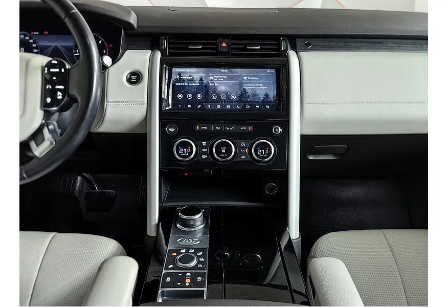 Land Rover Discovery 2.0 SD4 AT 4WD (240 л.с.) Черный в АВИЛОН. Слайд №15