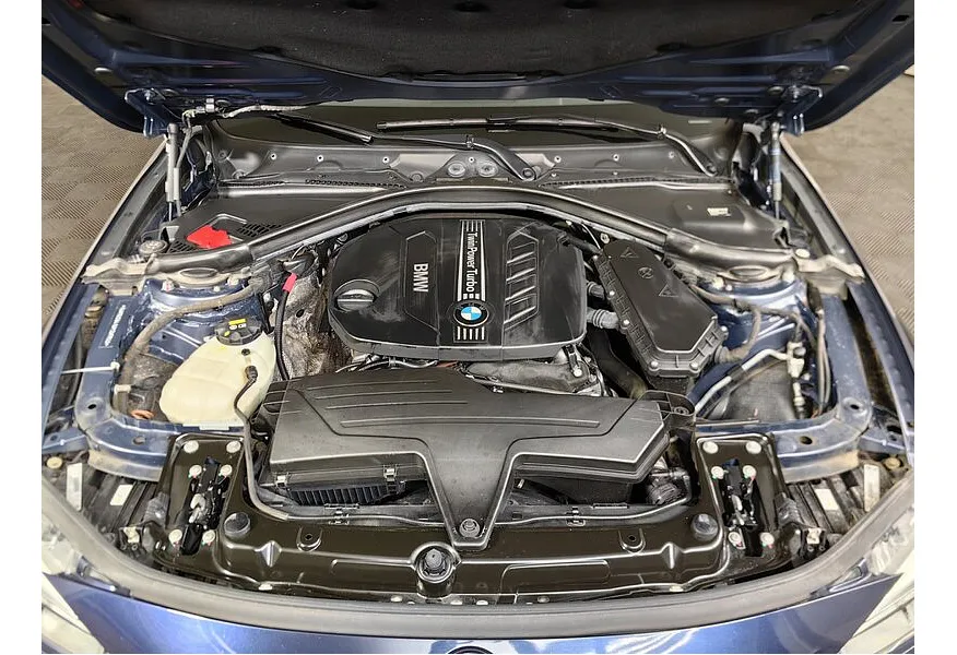 BMW 3 серия 320d xDrive AT (184 л.с.) Синий в АВИЛОН. Слайд №15