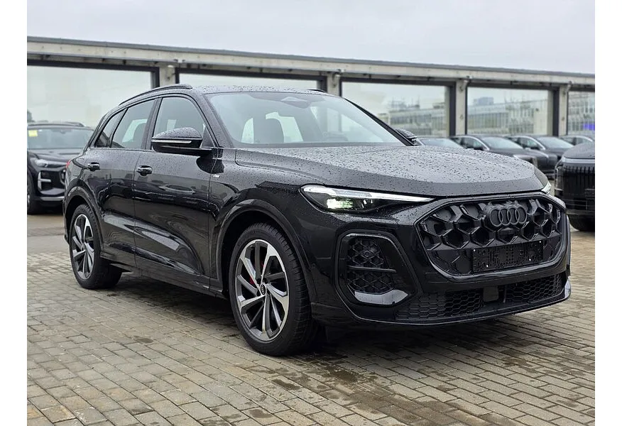 Audi Q5 2.0 TDI S tronic quattro (204 л.с.) Черный в АВИЛОН. Слайд №2