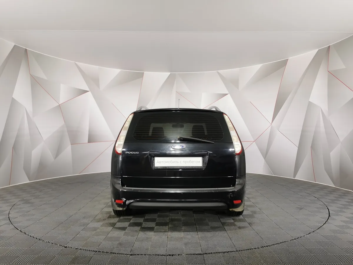 Ford Focus 2.0 AT (145 л.с.) Ghia Черный в АВИЛОН. Слайд №8