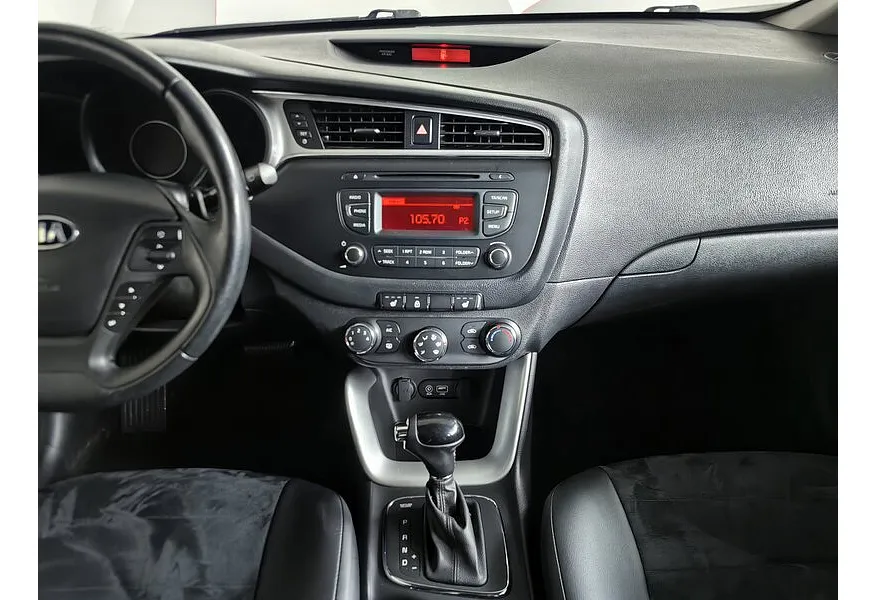 Kia Ceed 1.6 AT (130 л.с.) Comfort Серебристый в АВИЛОН. Слайд №15