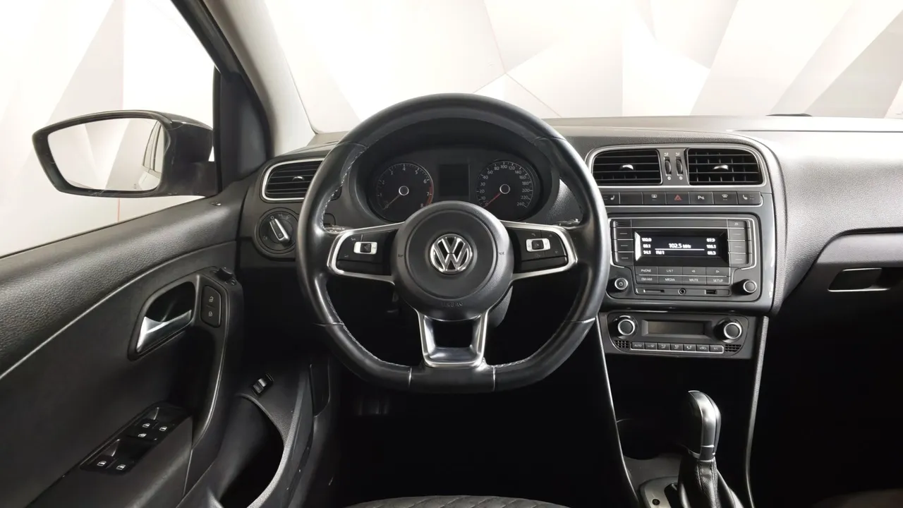 Volkswagen Polo 1.6 MPI AT (110 л.с.) Select Белый в АВИЛОН. Слайд №20