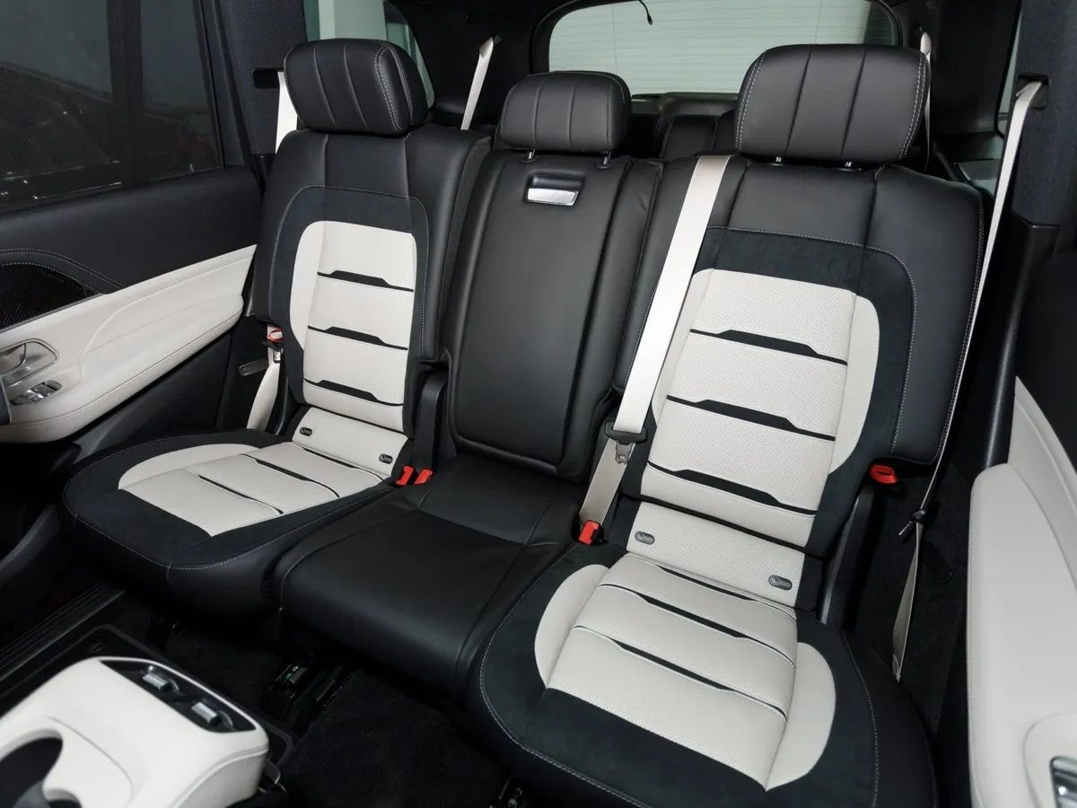 Mercedes-Benz GLS 63 4MATIC 7G-TRONIC PLUS (585 л.с.) Особая серия Черный в АВИЛОН. Слайд №11