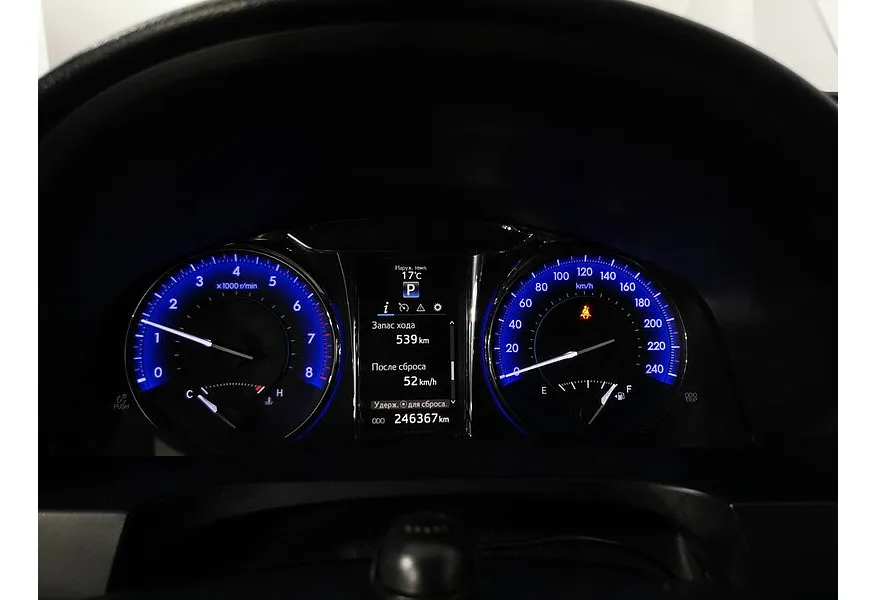 Toyota Camry 2.5 AT (181 л.с.) Белый в АВИЛОН. Слайд №18