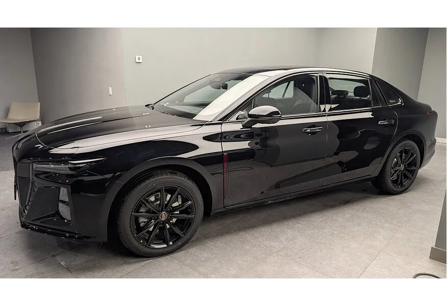 Hongqi H5 2.0 AT (218 л.с.) Black Edition Черный в АВИЛОН. Слайд №2