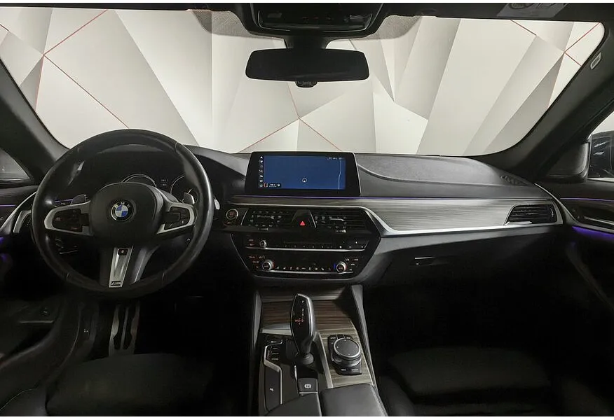 BMW 5 серия 530d xDrive Steptronic (249 л.с.) M Sport (Локальная сборка) Черный в АВИЛОН. Слайд №10