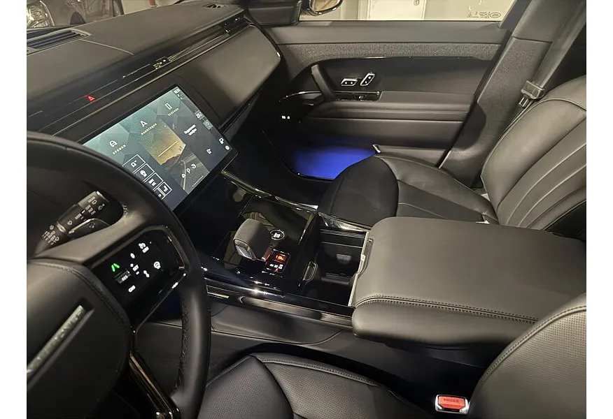 Land Rover Range Rover Sport 3.0D i6 AT AWD (350 л.с.) Autobiography Черный в АВИЛОН. Слайд №9