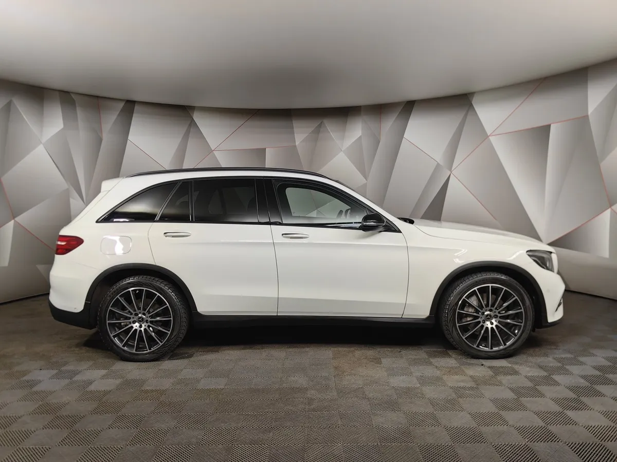 Mercedes-Benz GLC 300 9G-TRONIC 4MATIC (249 л.с.) Sport Plus (Локальная сборка) Белый в АВИЛОН. Слайд №6