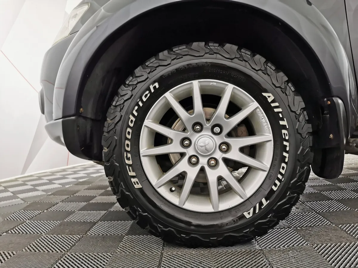 Mitsubishi Pajero Sport 3.2 DI-D MT AWD (160 л.с.) Серый в АВИЛОН. Слайд №9