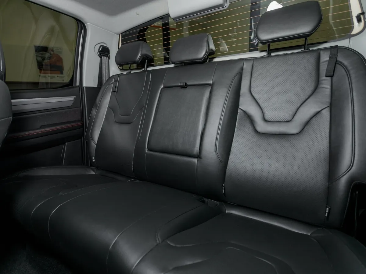 Sollers ST8 2.0G 8AT AWD (224 л.с.) Premium Серебристый в АВИЛОН. Слайд №9