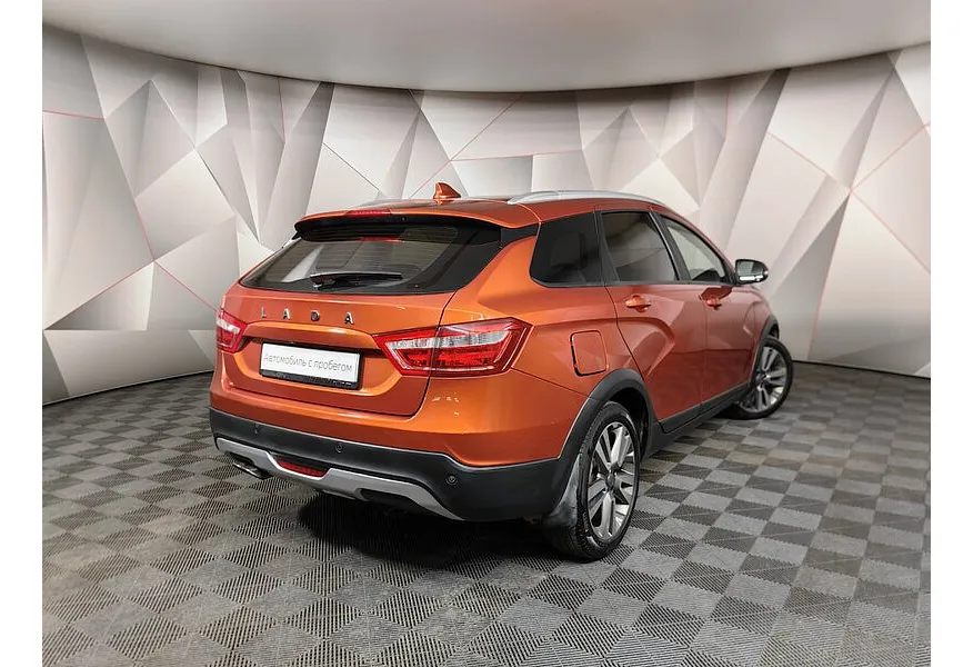 ВАЗ (Lada) Vesta 1.8 MT (122 л.с.) Оранжевый в АВИЛОН. Слайд №2