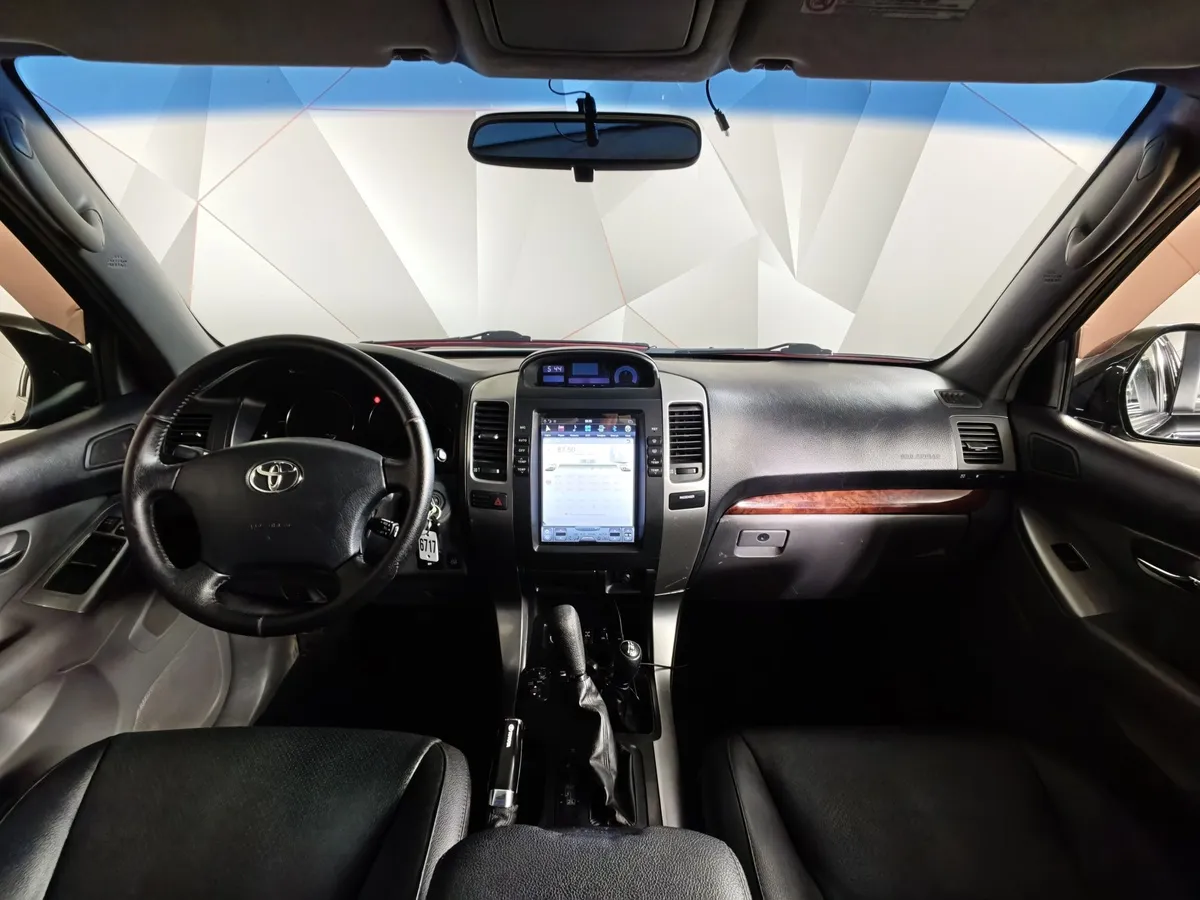 Toyota Land Cruiser Prado 4.0 AT (249 л.с.) Черный в АВИЛОН. Слайд №12