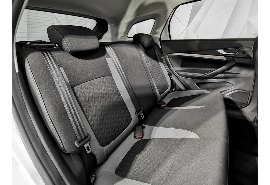 ВАЗ (Lada) Vesta 1.6 MT (106 л.с.) Белый в АВИЛОН. Слайд №16