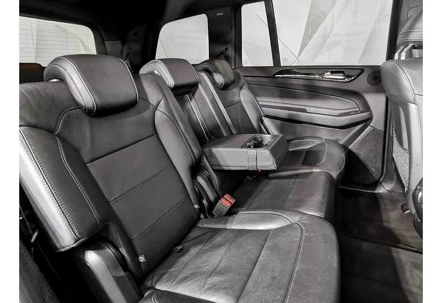 Mercedes-Benz GLS 400 4MATIC 9G-TRONIC (333 л.с.) Особая серия Черный в АВИЛОН. Слайд №16