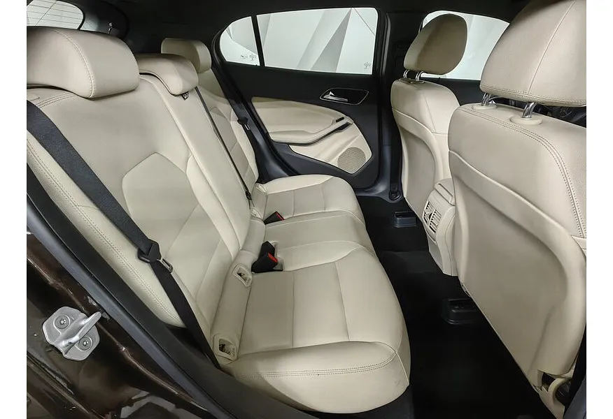 АВИЛОН - Mercedes-Benz GLA 200 7G-DCT (150 л.с.) Особая серия Коричневый - slide 14