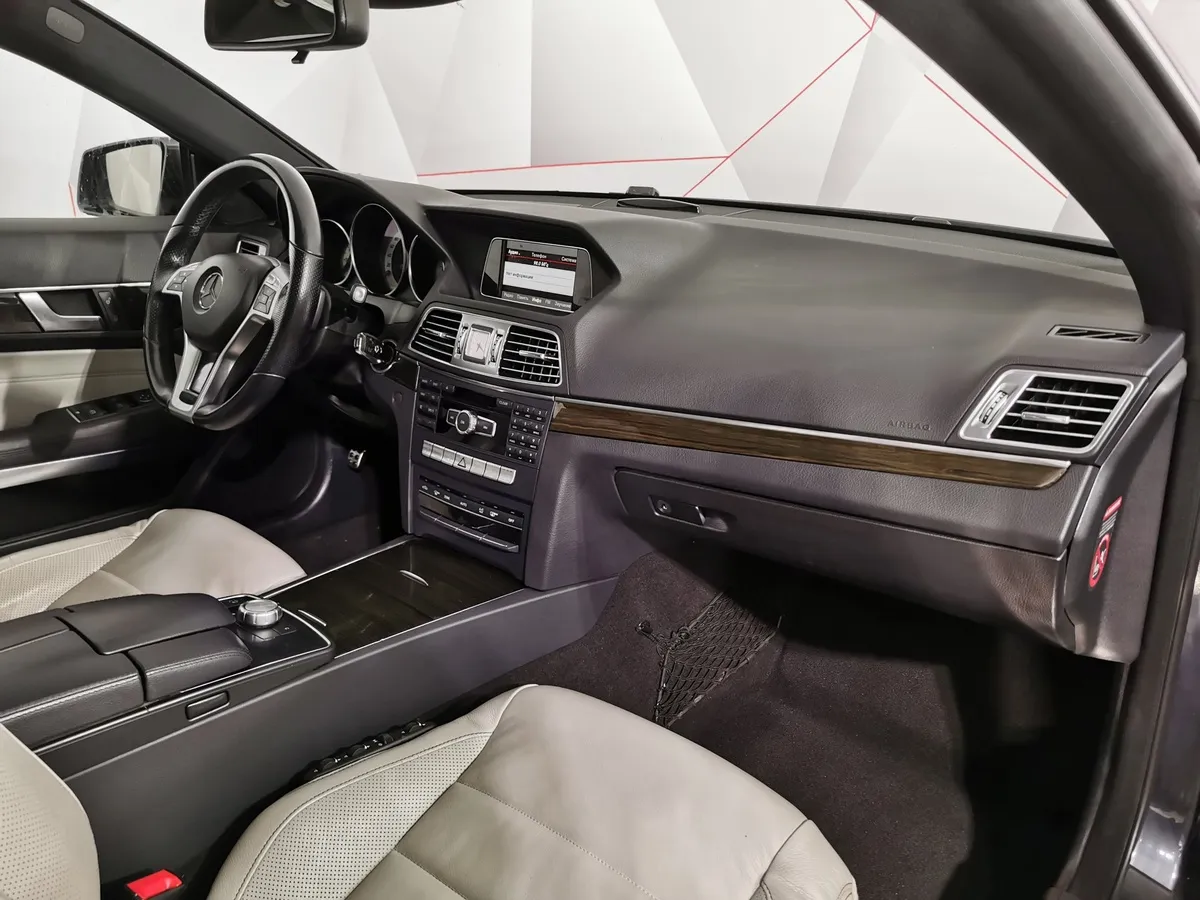 Mercedes-Benz E-Класс E 200 T BlueEfficiency 7G-Tronic Plus (184 л.с.) Серый в АВИЛОН. Слайд №12